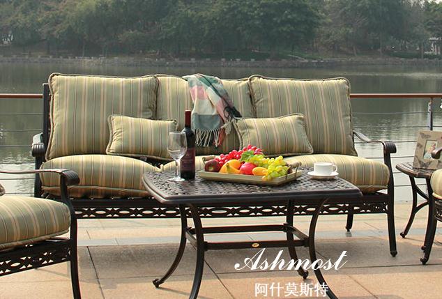 如何挑选铸铝桌椅？