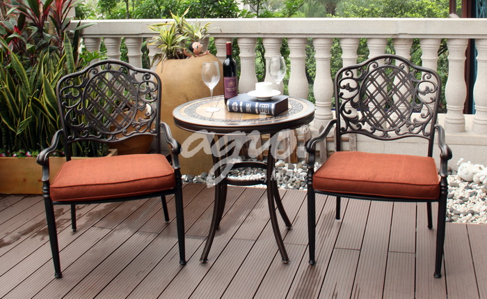 适合阳台使用的桌椅套装有哪些