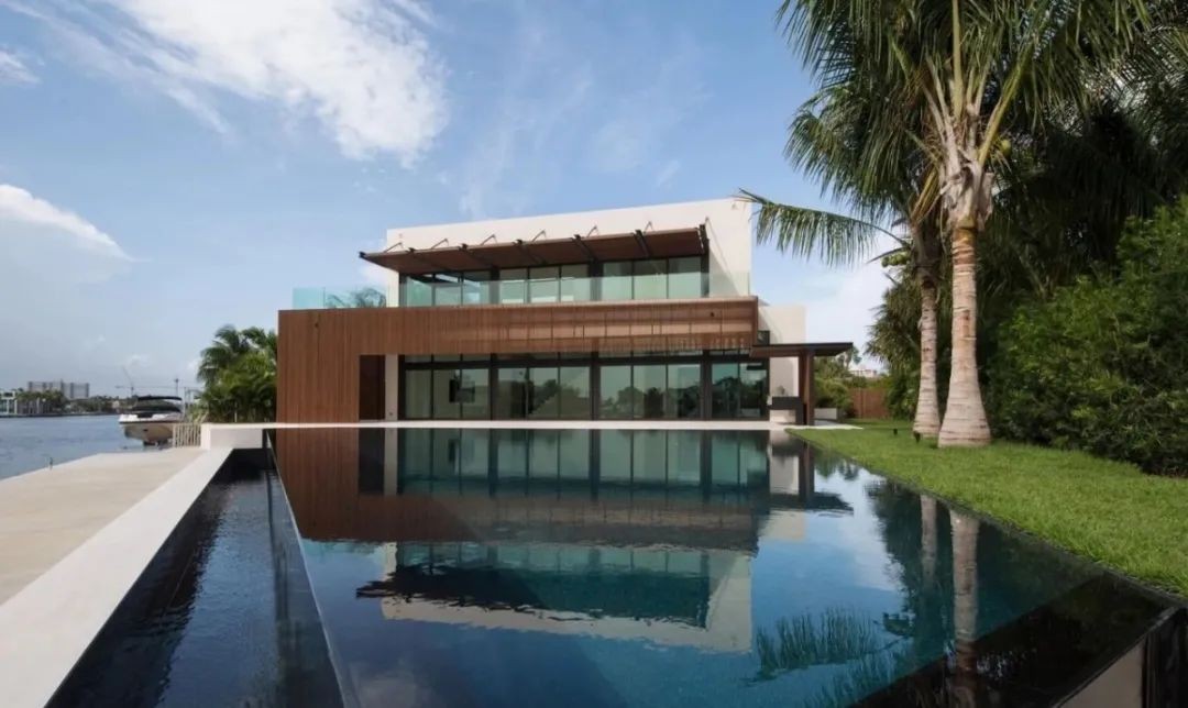 agiowood案例 | 一座隐藏在美国加州现代派湖居豪宅